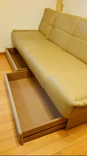 レザー調ソファベッド兼用✨引出付き　ベージュ
