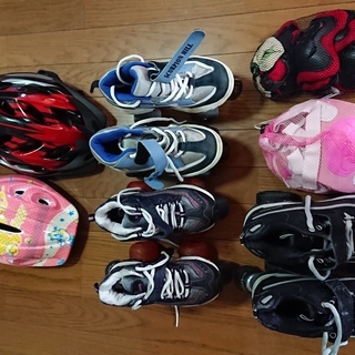 商談中 ローラースケート３個　美品　サイズ26・23・20　プロ...