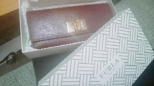FURLAの財布全国送料無料です！
