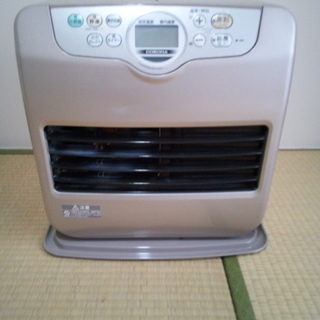 コロナ石油ファンヒーター　２０１５年製