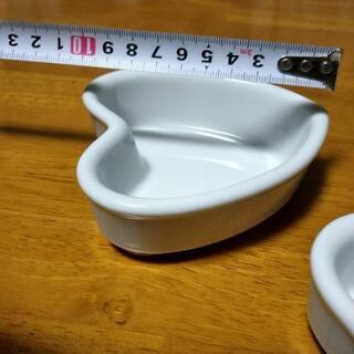 バレンタイン等のお菓子作りに…陶器のハート　の画像