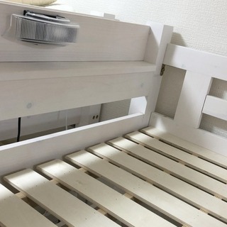 【美品2段ベッド】Beamstructure特許構造 LED照明付き 宮棚付き コンセント2口付き　耐震構造  組立説明書あり