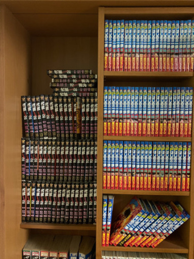 昔の人気マンガ530冊と本棚セット！