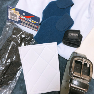 野球のズボン　ユニフォーム　ミズノのベルト　小物の画像