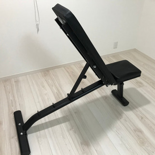 インクラインベンチ