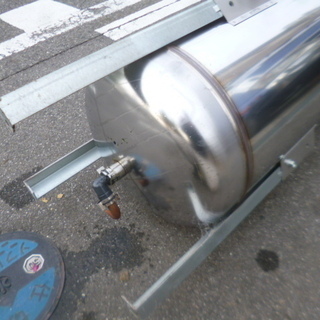 DIY材料 ステンレス(SUS430)製 貯水タンク 高さ1480(脚含む1630)㎜ 直径340㎜  雨水貯水 家庭菜園 バーベキューコンロ製作 燻製ロースター製作等にの画像