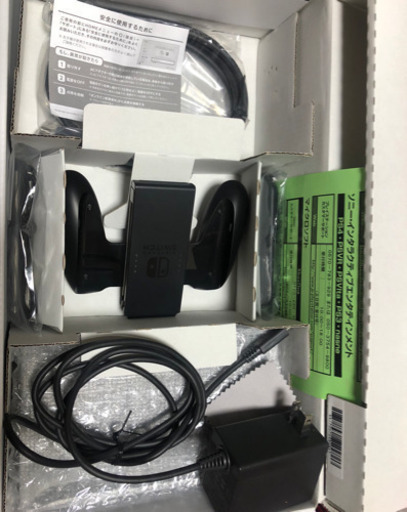 任天堂Switch 本体＋モンハン カセット1つ