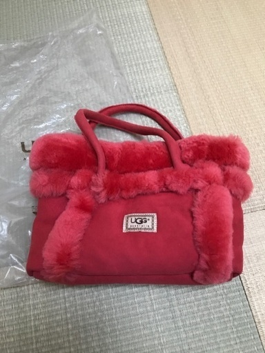 UGG
