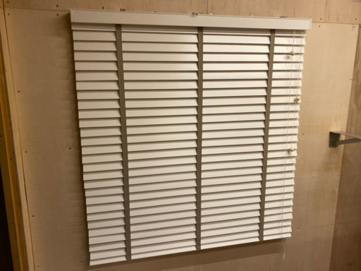 G モデルルーム展示品　ニチベイ　ウッドブラインド　コード式　右操作　W1180