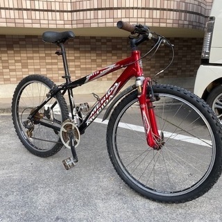 売り切れました！ＭＥＲＩＤＡ　マウンテンバイク　　ギア３×８　（レッド×ブラック） 売り切れました！MERIDA マウンテンバイク ギア3×8 （レッド