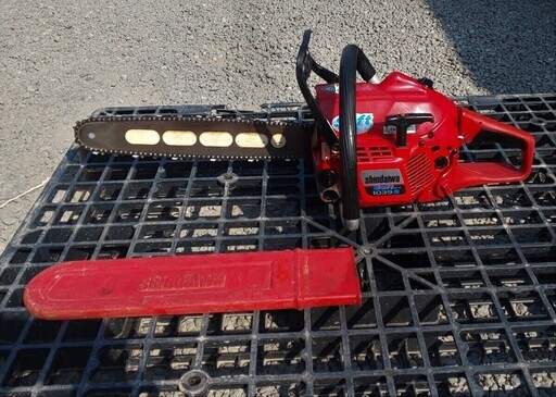 新ダイワエンジンチェーンソーE1039S