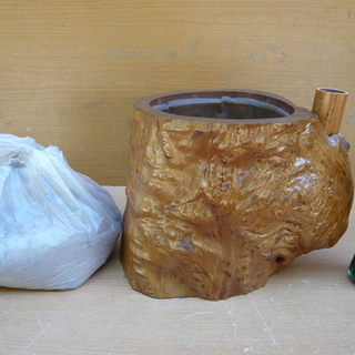 小型の天然木火鉢・木灰付き