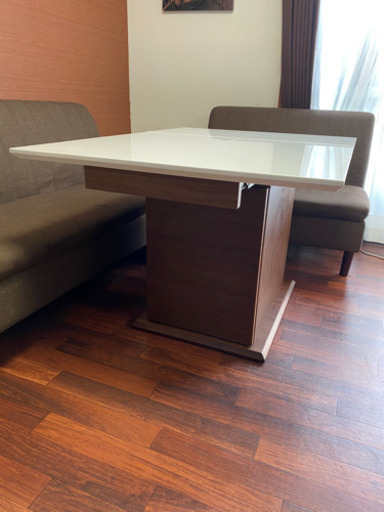 引取者様決まりました！ダイニングテーブルとソファー