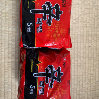 韓国　辛　ラーメン(５つ)二つ