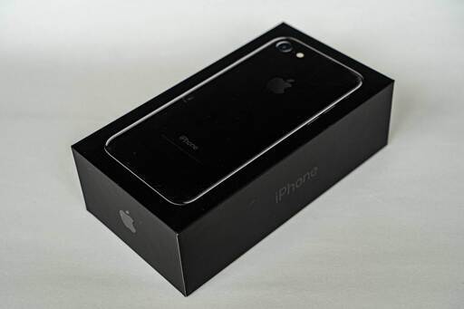 【値下げ！！】iPhone7 128GB SIMフリー ジェットブラック Jetblack ブラック【美品・付属品完備】