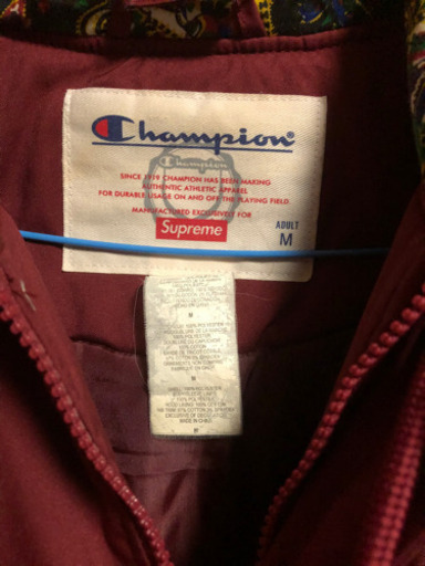 シュプリーム supreme パーカー