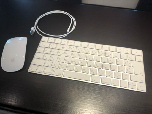 Mac 純正キーボードとマウス
