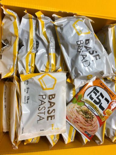 BASEフード　パンとパスタ(定価12000円)