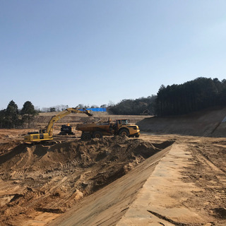 山口県太陽光発電造成工事　重機オペレーターの画像
