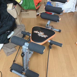 チューブ付き腹筋マシーン！！の画像