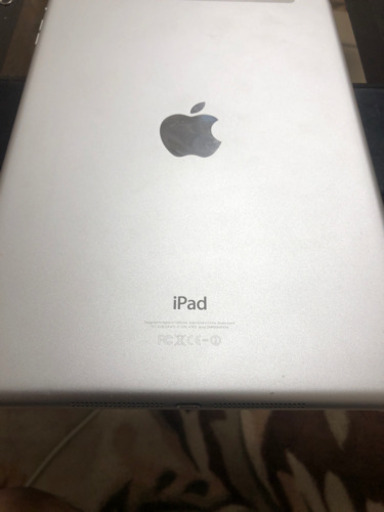 中古 Softbank iPad Air 16GB Wi-Fi+Cellular シルバー MD794J/A 判定○ 