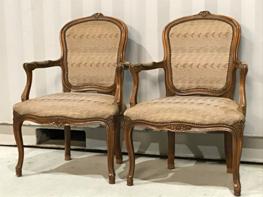 格安で！イタリア アンティーク◇ダイニングチェア2脚◇ロココ調◇猫脚◇鋲打ち◇アームチェア