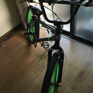 BMX 24インチ❗️360°ｼﾞｬｲﾛ、前後ハブステップ付き！