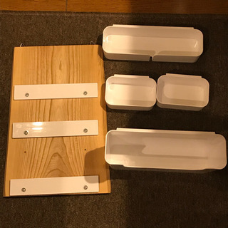 IKEA 木製棚　ワイヤーラック　ミラー　小物ラック　無印良品の画像