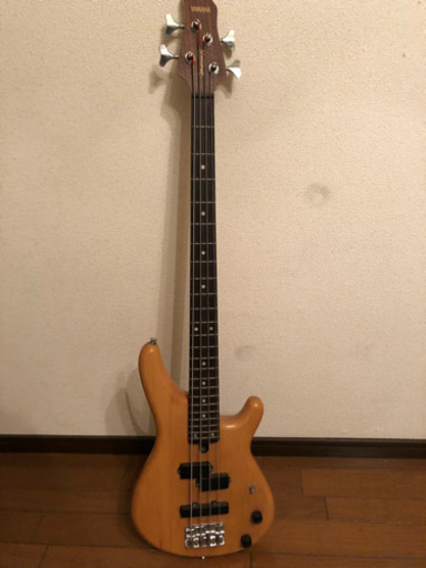 YAMAHA ベース