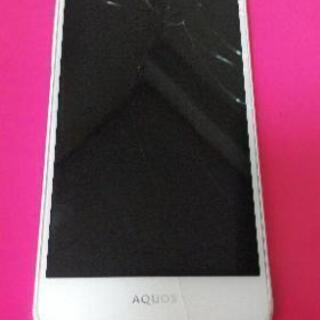 AQUOS　shl-02 　中古スマホsimフリー　