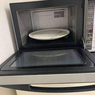 無印良品の冷蔵庫、日立の電子レンジの画像