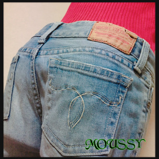 ご購入者決定[MOUSSY VINTAGE]タイトストレート デ...