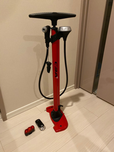 自転車（ロードバイク/ツーリングバイク）※グリーン・泥除け付、空気入れ等6点セット