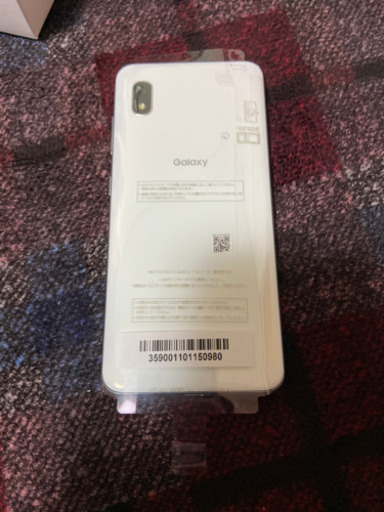 ほぼ新品 SIMロック解除済み Galaxy A20 SCV46 au