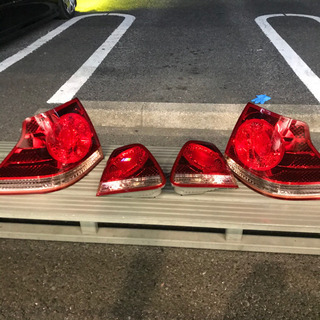 美品 18クラウン アスリート 後期 テールランプ 純正