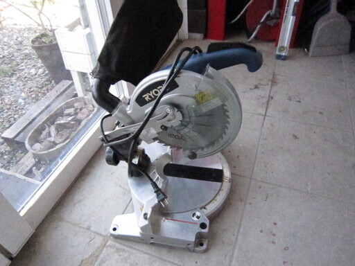 卓上切断機　RYOBI　TS２２５　譲ります