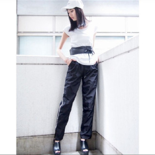 EMODA x FILA クラッシュナイロンパンツ