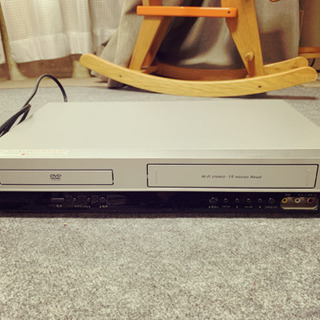 【中古】LG★DVD/VHS ビデオ一体型プレーヤー　DVCR-300