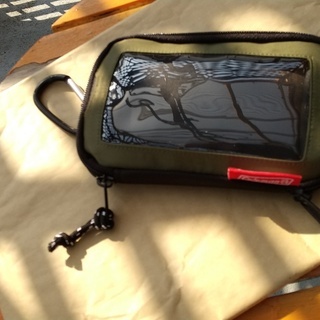 コールマン　財布付きスマホホルダーの画像