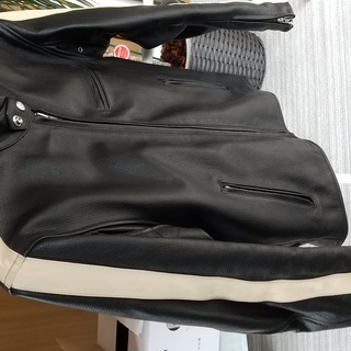 革ジャン白ラインの画像