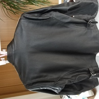 革ジャン白ラインの画像