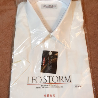 ☆ご購入者さま決まりました☆新品未使用☆メンズシャツ3枚セットの画像