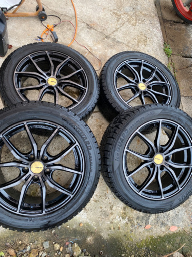 RAYS 57FXX 17インチ 7J +42 5H 114.3 スタッドレス付き