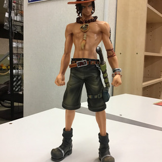 ワンピース　エース　フィギュア