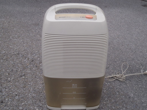 シャープDW-563除湿器