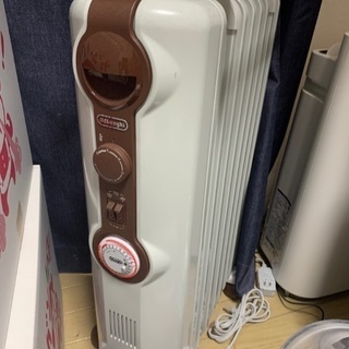 デロンギ　オイルヒーター　JR0812-BR