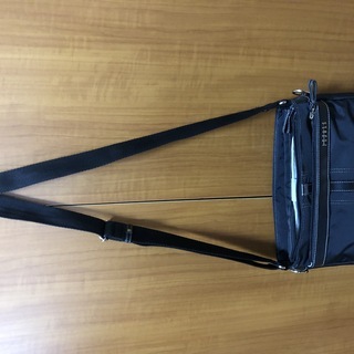 ACE PUJOLS ショルダーバッグ