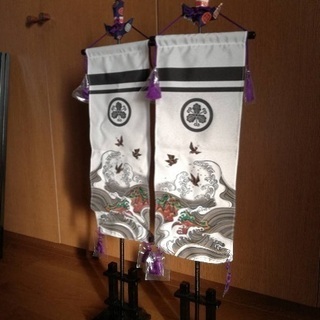 のぼり旗(甲冑兜の両脇に飾ってある布製の,のぼりだけです)
