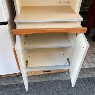 エイブイ:食器棚重ねタイプの画像