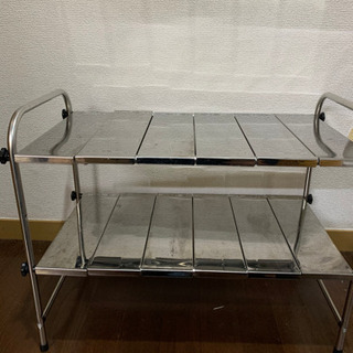 サイズ調整可能な収納ラックの画像